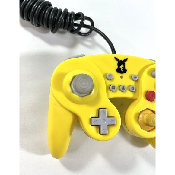 Pokémon Hori Classic Yellow Wired Controller Nintendo Switch Pikachu - Picture 2 of 10